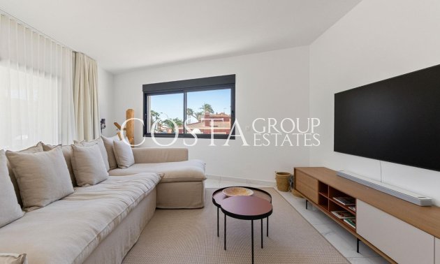 Resale - Villa -
Torrevieja - La Veleta