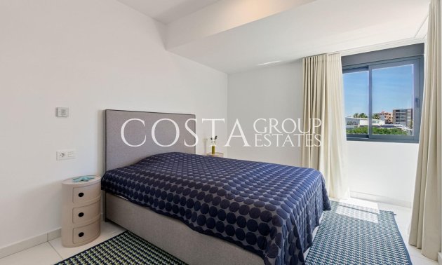 Resale - Villa -
Torrevieja - La Veleta