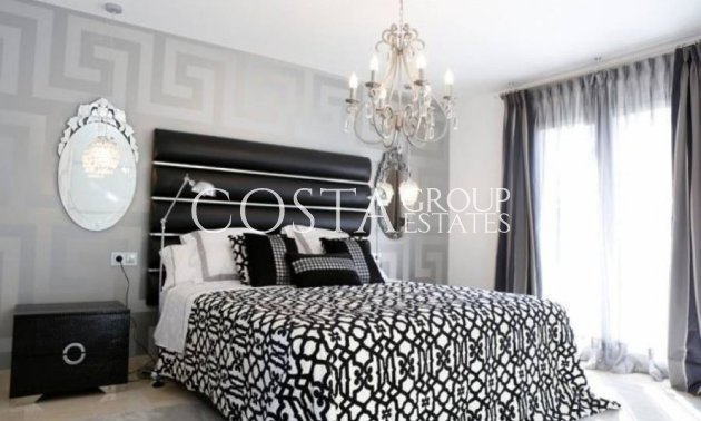 Resale - Villa -
Alicante - Alicante Centro