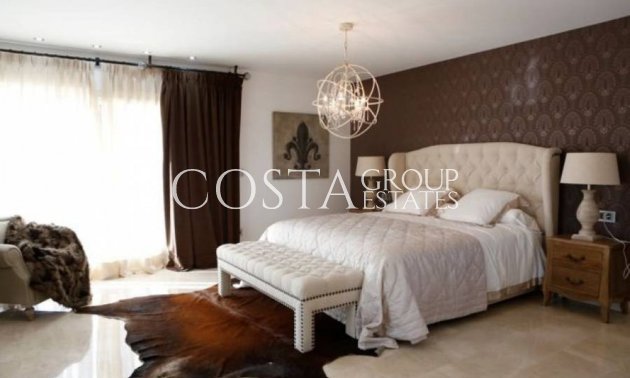 Resale - Villa -
Alicante - Alicante Centro