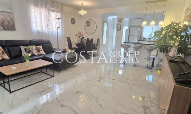 Resale - Villa -
Torrevieja - Torrevieja Centro