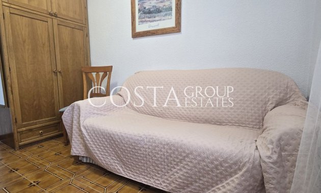 Resale - Villa -
Torrevieja - Torrevieja Centro