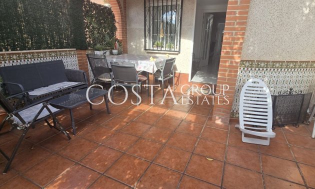 Resale - Villa -
Torrevieja - Torrevieja Centro