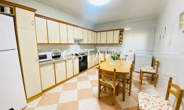 Resale - Villa -
Algorfa - Algorfa Centro