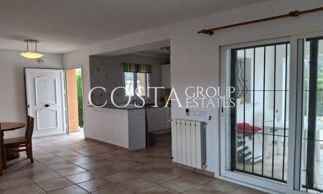 Resale - Villa -
Benitachell - Benitachell Centro