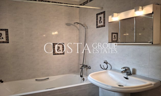 Resale - Villa -
Benitachell - Benitachell Centro