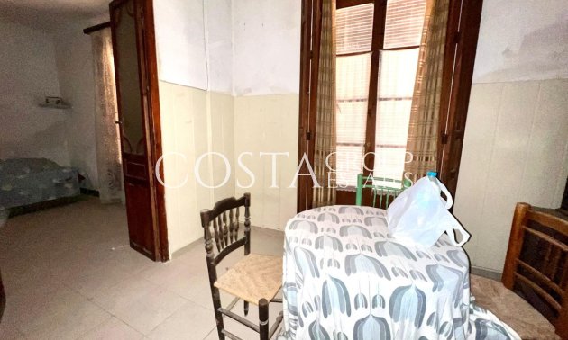 Resale - House -
Pinoso - Pinoso Centro