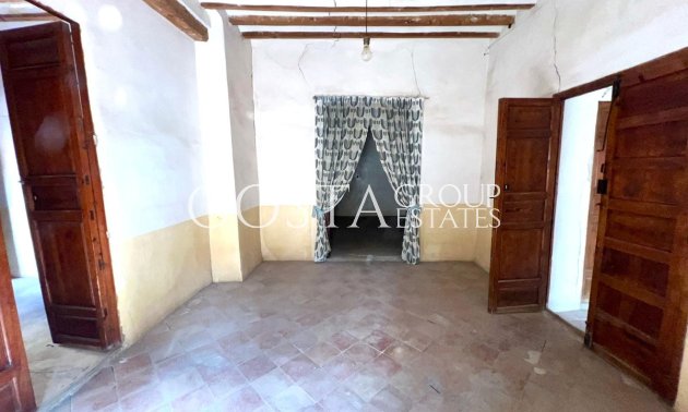 Resale - House -
Pinoso - Pinoso Centro