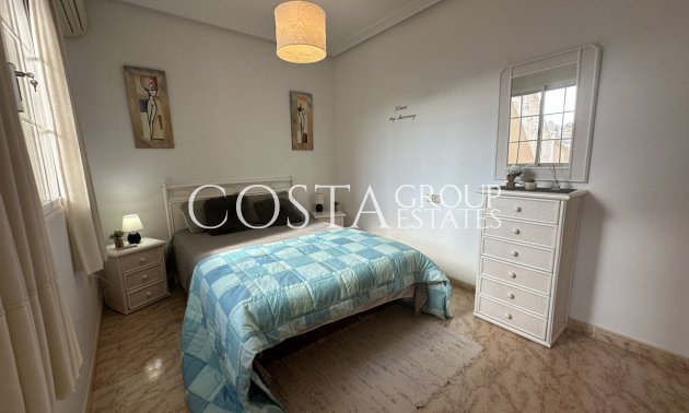 Herverkoop - Villa -
Alicante - Alicante Centro