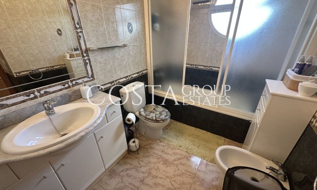 Herverkoop - Villa -
Alicante - Alicante Centro