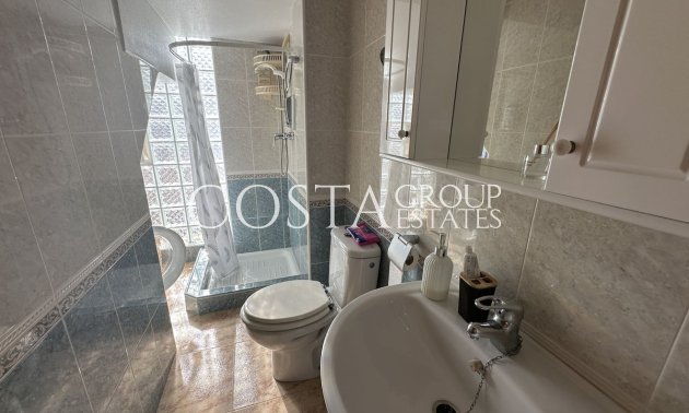 Herverkoop - Villa -
Alicante - Alicante Centro