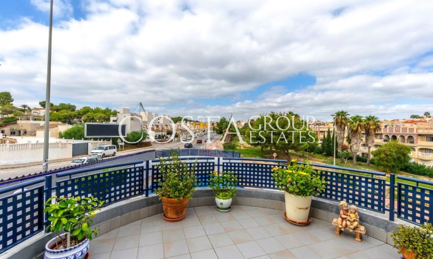 Resale - Apartments -
Orihuela - Villamartin