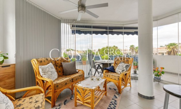 Resale - Apartments -
Orihuela - Villamartin