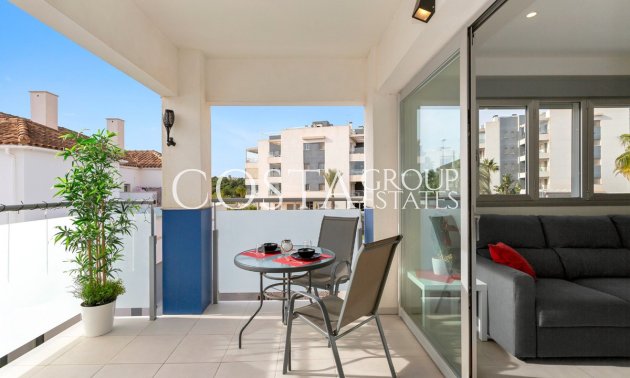 Resale - Apartments -
Orihuela - Villamartin