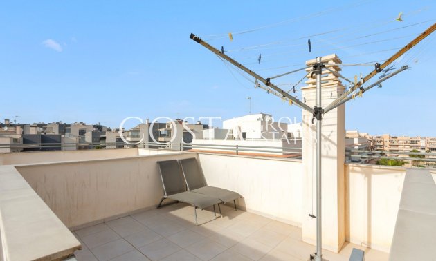 Resale - Apartments -
Orihuela - Villamartin