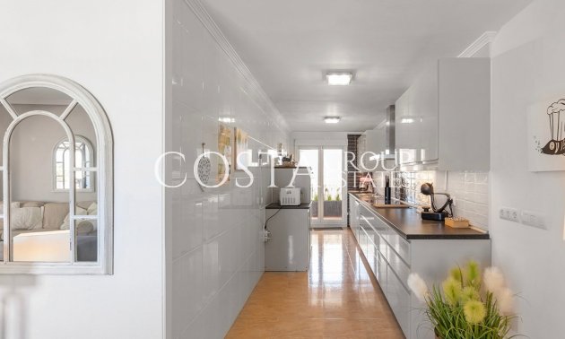 Resale - Apartments -
Orihuela - Villamartin