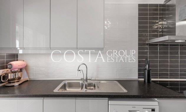 Resale - Apartments -
Orihuela - Villamartin