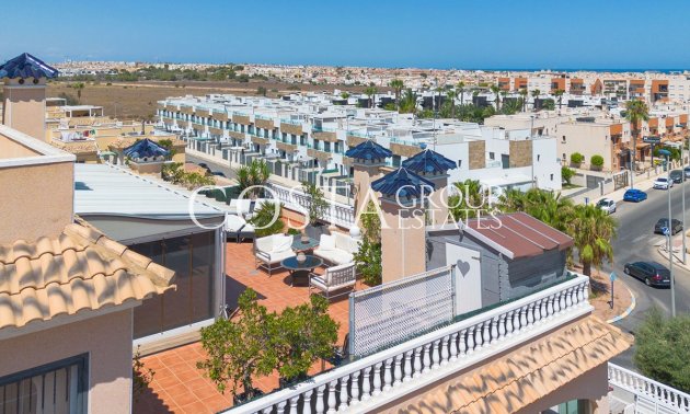 Resale - Apartments -
Orihuela - Villamartin