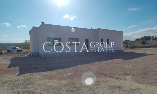 Resale - Villa -
Pinoso - Pinoso Centro