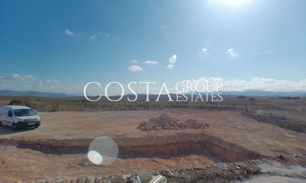 Resale - Villa -
Pinoso - Pinoso Centro