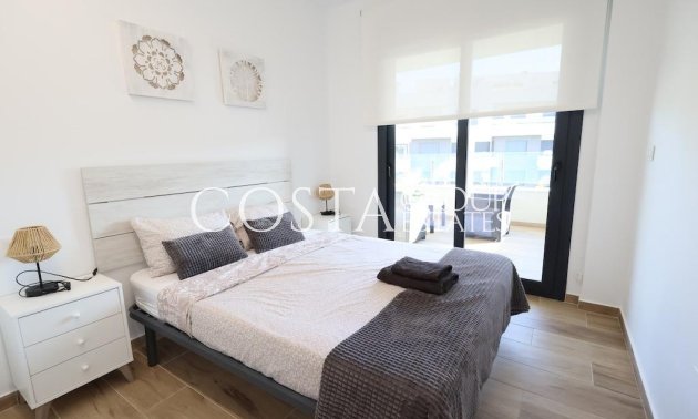 Resale - Apartments -
Orihuela - Orihuela Costa