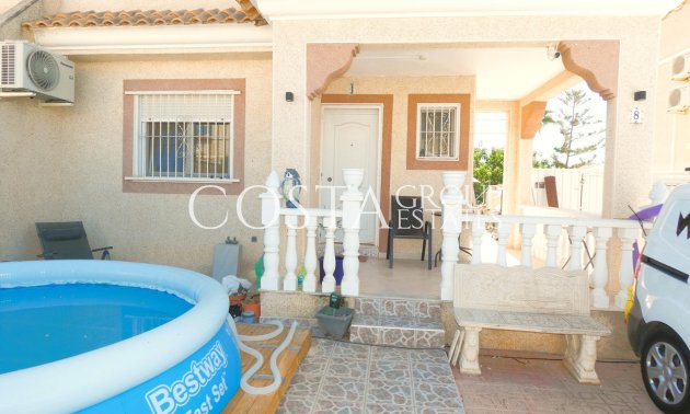Resale - Villa -
Torrevieja - Torrevieja Centro
