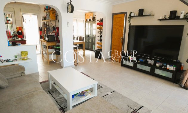 Resale - Villa -
Torrevieja - Torrevieja Centro