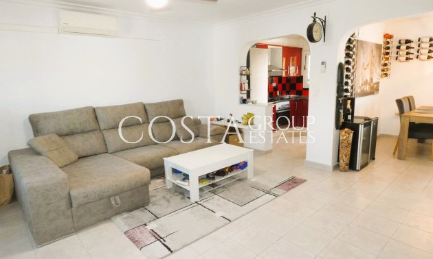 Resale - Villa -
Torrevieja - Torrevieja Centro