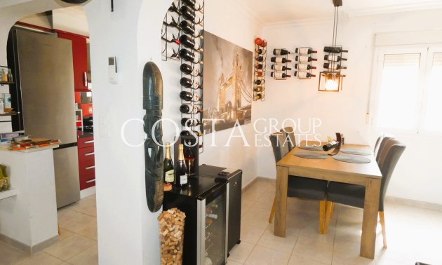 Resale - Villa -
Torrevieja - Torrevieja Centro