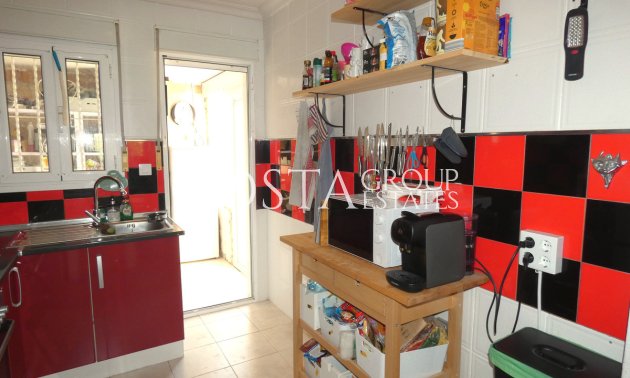 Resale - Villa -
Torrevieja - Torrevieja Centro