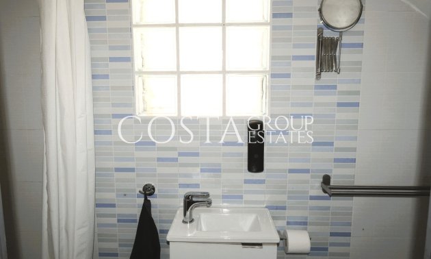 Resale - Villa -
Torrevieja - Torrevieja Centro