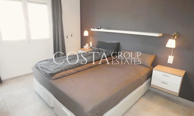 Resale - Villa -
Torrevieja - Torrevieja Centro