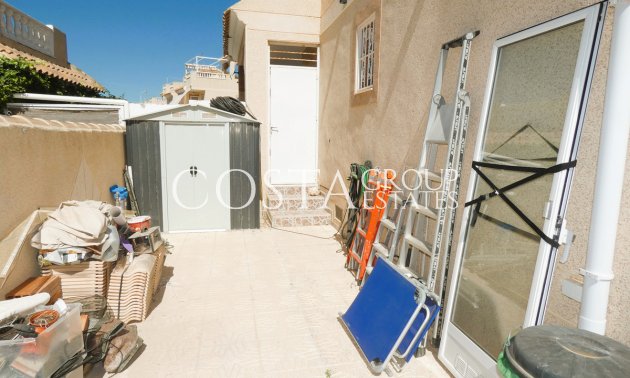 Resale - Villa -
Torrevieja - Torrevieja Centro