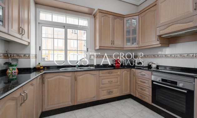 Resale - Apartments -
Torrevieja - Torrevieja Centro