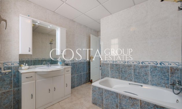 Resale - Apartments -
Torrevieja - Torrevieja Centro