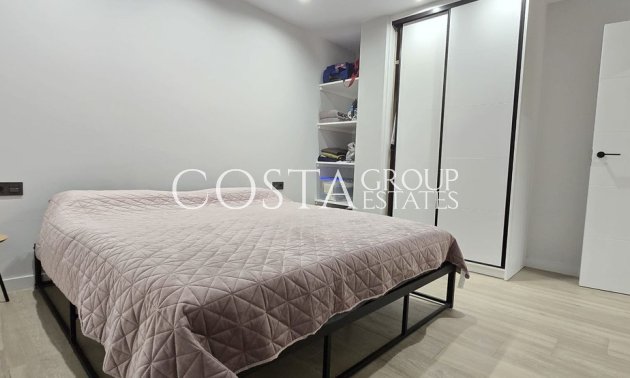 Resale - Villa -
Orihuela - Punta Prima