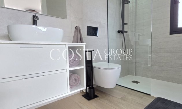 Resale - Villa -
Orihuela - Punta Prima