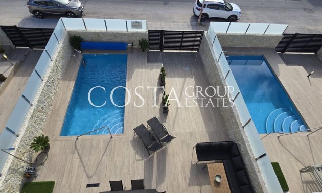 Resale - Villa -
Orihuela - Punta Prima