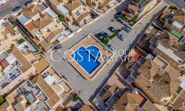 Resale - Apartments -
Torrevieja - Torrevieja Centro