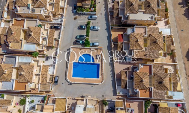 Resale - Apartments -
Torrevieja - Torrevieja Centro