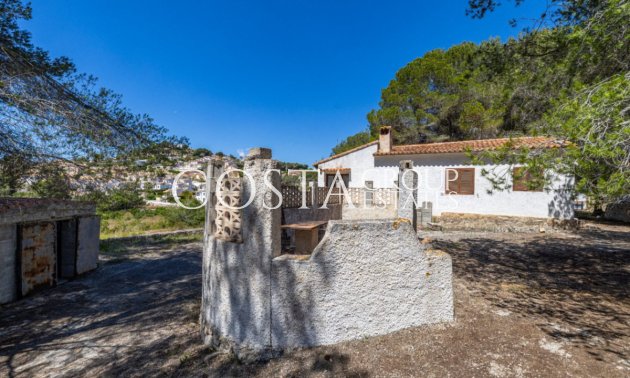 Resale - Villa -
Teulada - Moraira