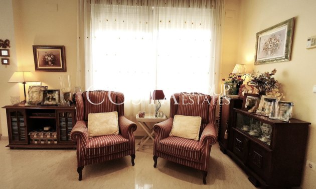 Resale - Villa -
Alicante - Alicante Centro