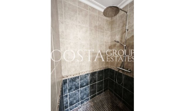 Resale - Villa -
Alicante - Alicante Centro