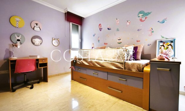 Resale - Villa -
Alicante - Alicante Centro