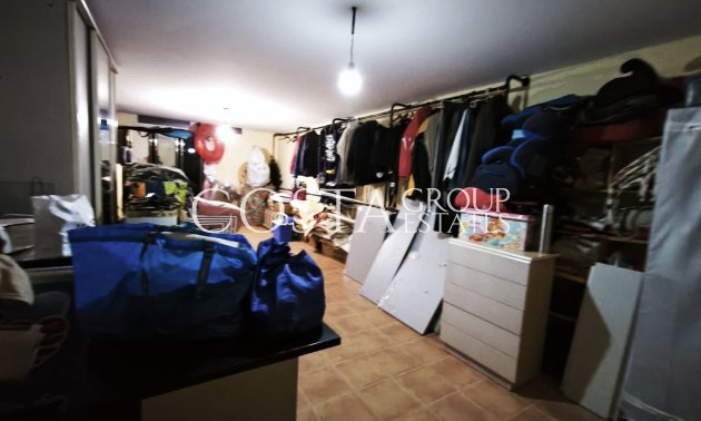 Resale - Villa -
Alicante - Alicante Centro