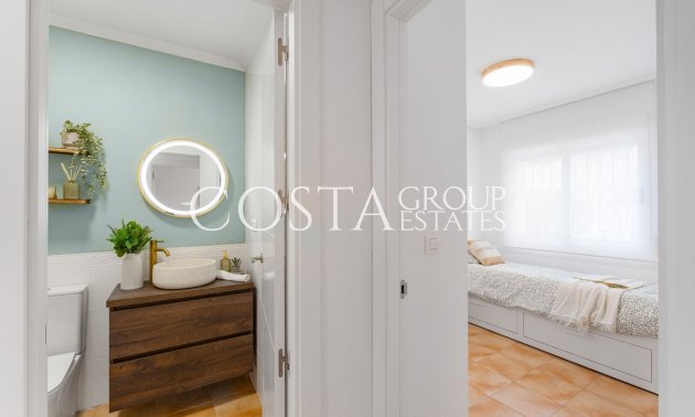 Revente - Maison -
Orihuela - Villamartin