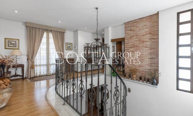 Resale - Villa -
Torrevieja - La Veleta