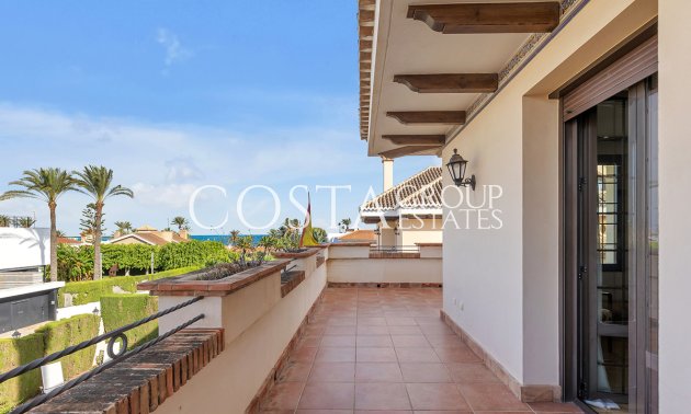 Resale - Villa -
Torrevieja - La Veleta