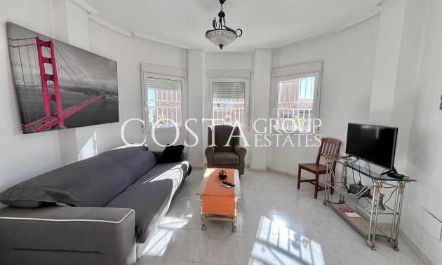 Resale - Villa -
Orihuela - La Zenia