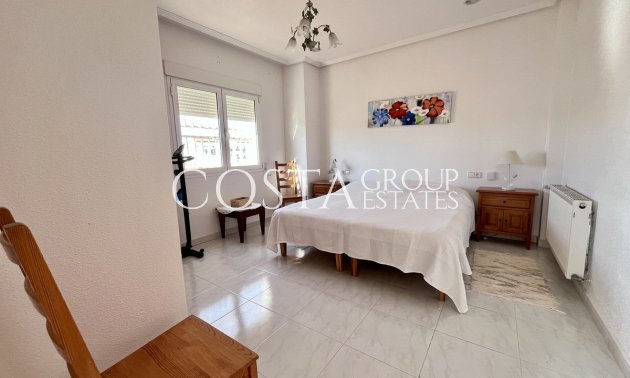 Resale - Villa -
Orihuela - La Zenia